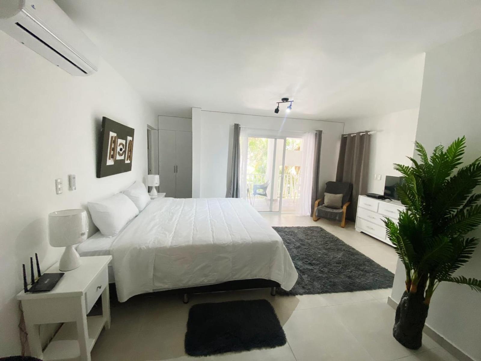 Cabarete Kite Beach Rooms & Condos Exterior photo